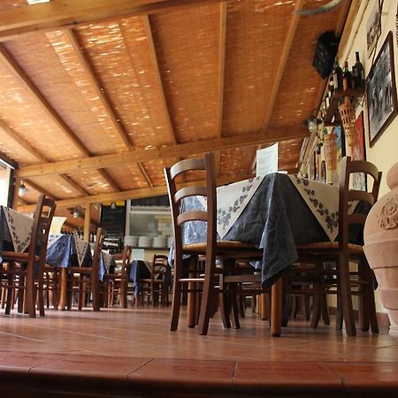 Albergo La Portaccia Кастильоне дела Пеская Екстериор снимка