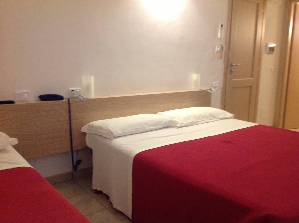 Albergo La Portaccia Кастильоне дела Пеская Стая снимка