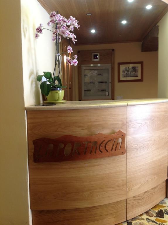 Albergo La Portaccia Кастильоне дела Пеская Екстериор снимка